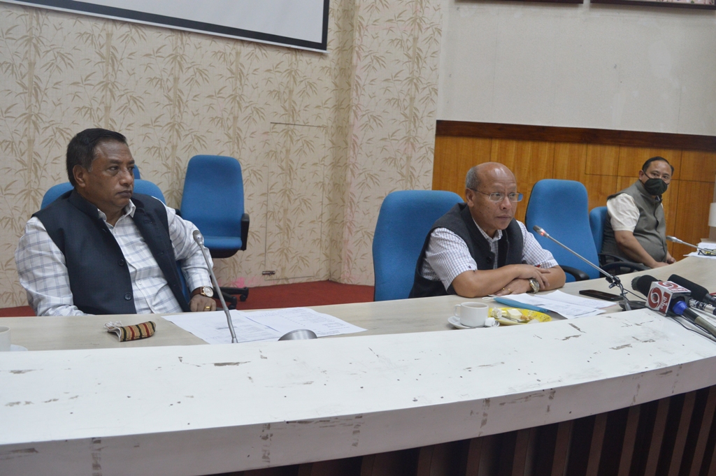 Deputy Chief Minister, Shri Prestone Tynsong, Health and Family Welfare Minister, Shri A. L. Hek and DHS (MI), Dr. A. War at the press conference held on 23rd July, 2020 at Yojana Bhavan, Meghalaya Secretariat.