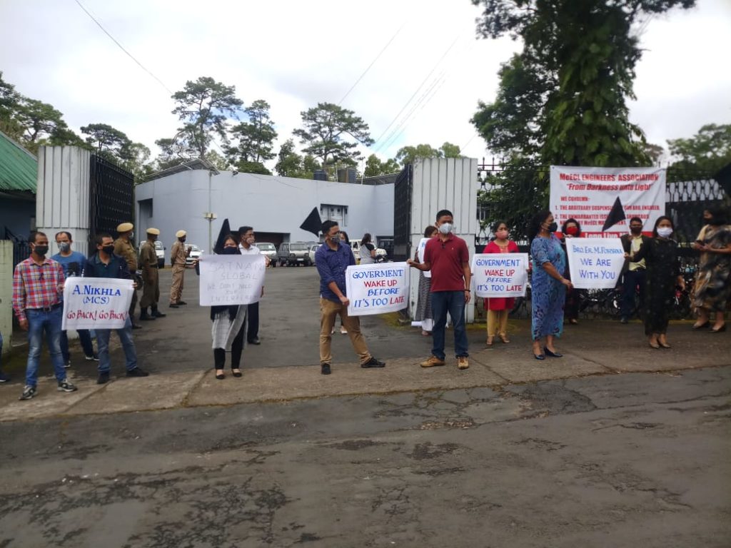 MeECL engineers stage protest against suspension of LM Pohshna