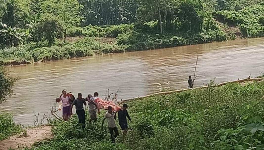 A woman has given birth to twins in East Garo Hills district