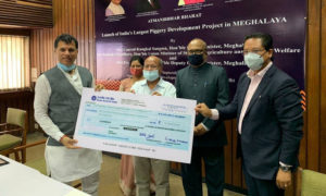 The cheque of the 1st Instalment of ₹52.36 Cr for India's Largest Piggery Mission in Meghalaya was handed over by Hon'ble MoS for Agriculture & Farmers' Welfare, Sh. Kailash Choudhary in the launching programme in New Delhi