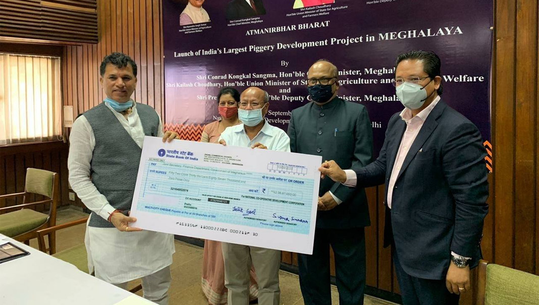 The cheque of the 1st Instalment of ₹52.36 Cr for India's Largest Piggery Mission in Meghalaya was handed over by Hon'ble MoS for Agriculture & Farmers' Welfare, Sh. Kailash Choudhary in the launching programme in New Delhi